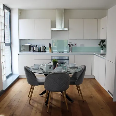Canning Town By Viridian Apartments London Exterior photo